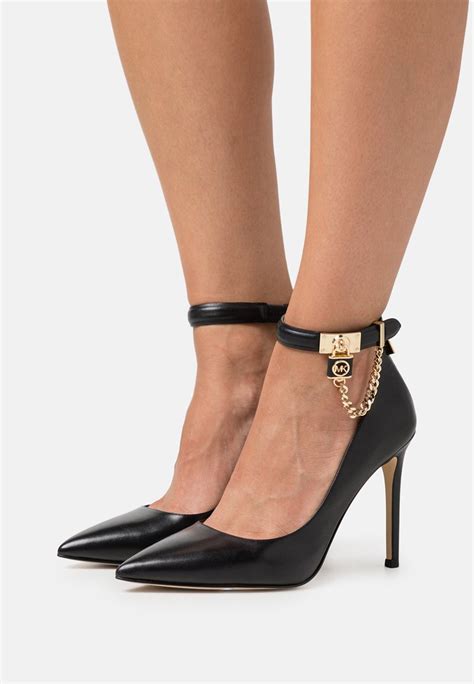 michael kors hamilton pump black|Michael Michael Kors Women's Hamilton Pumps, .